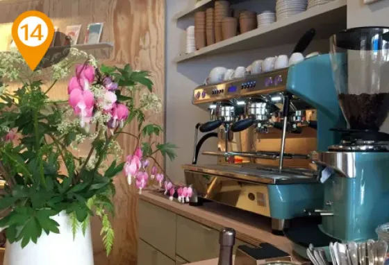Kaffeebar buchbar innenansicht vom Laden